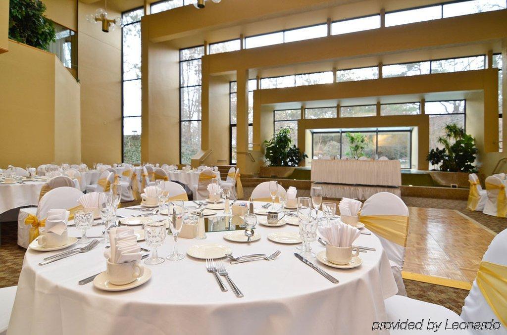 Clock Tower Resort And Conference Center - ร็อคฟอร์ด ภายนอก รูปภาพ