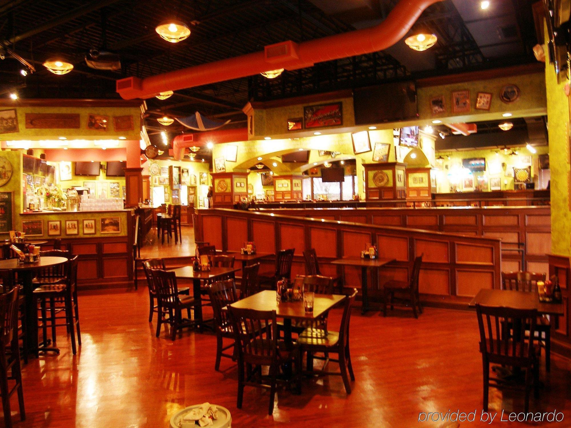 Clock Tower Resort And Conference Center - ร็อคฟอร์ด ร้านอาหาร รูปภาพ