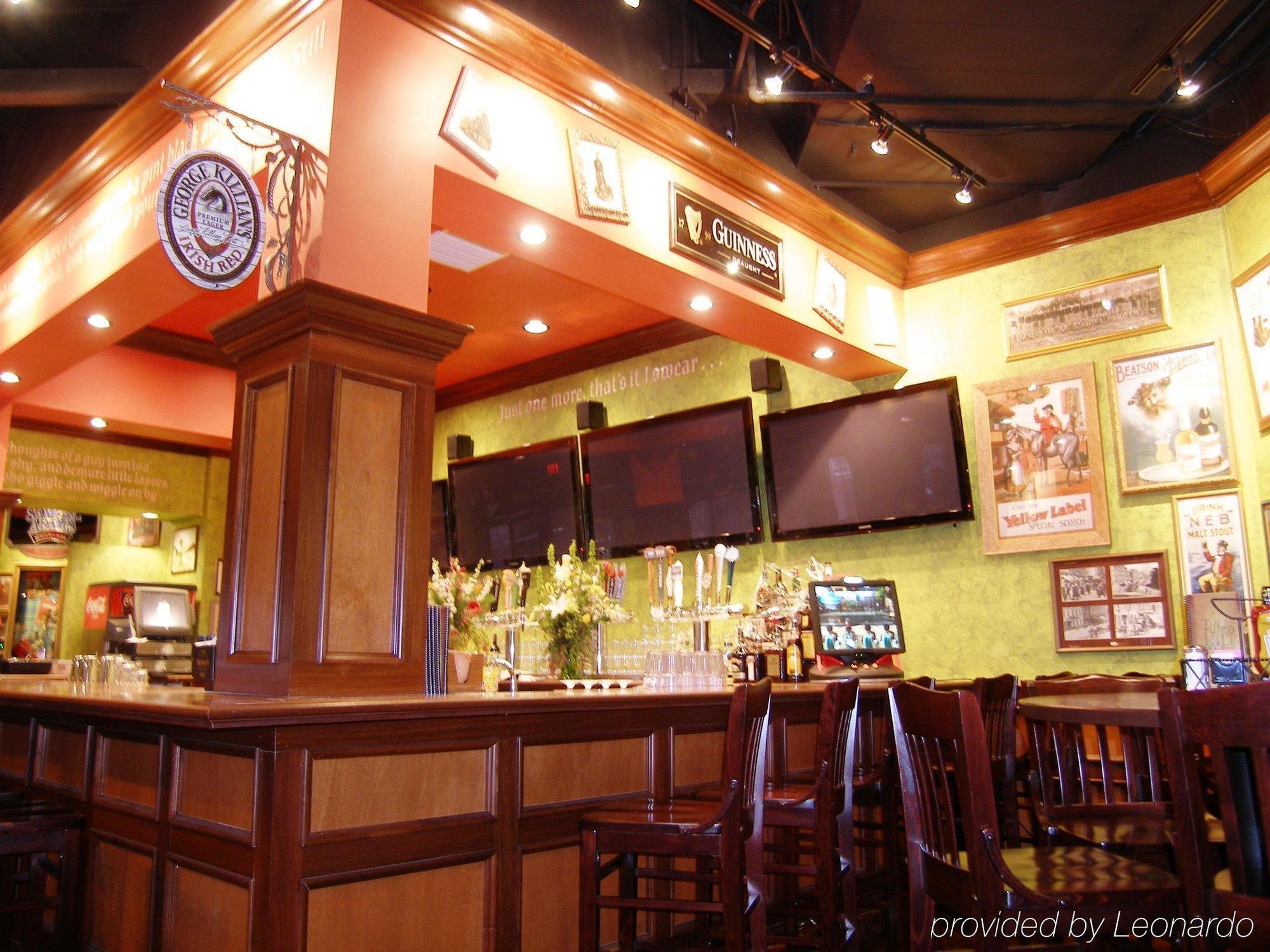 Clock Tower Resort And Conference Center - ร็อคฟอร์ด ร้านอาหาร รูปภาพ